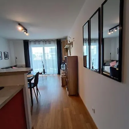 T3 Lumineux - Berges De La Garonne - Parking Apartment